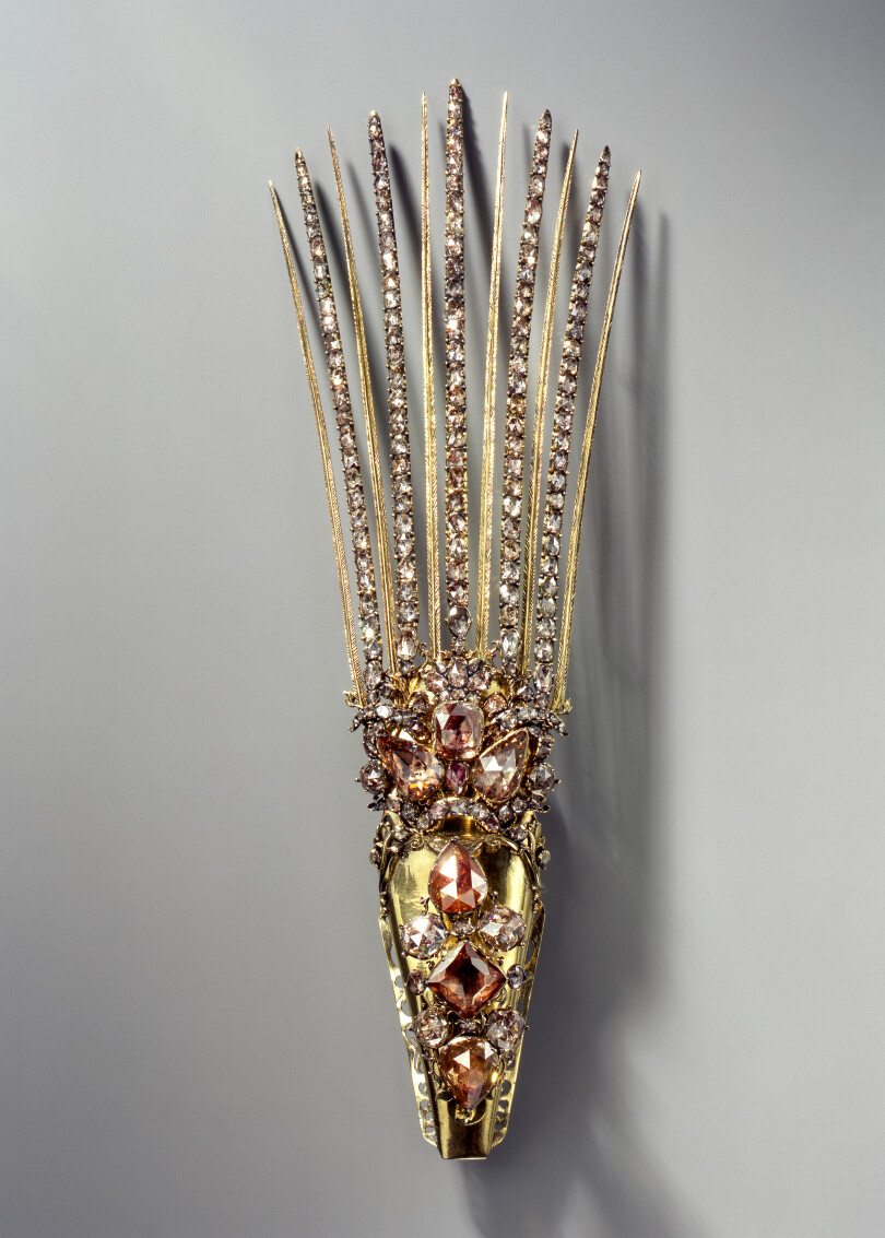 Une aigrette de chapeau de l’orfèvre Dinglinger, sertie de 193 diamants.